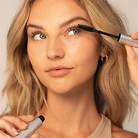 Straight Up™ volumizing Peptide Mascara - full Size