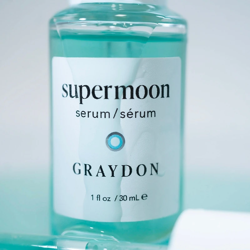 Supermoon Multifunctional Hydrating Water Serum