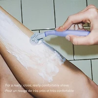 rasoir pour femmes à 5 lames Flamingo – 1 manche de + 2 cartouches rechange Lilas