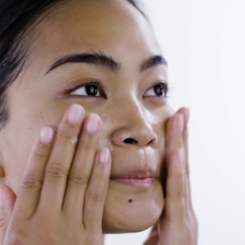 Glow Mud Cleanser