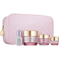 Collection avec la trousse de soins Resilience Multi-Effect de Ladurée
