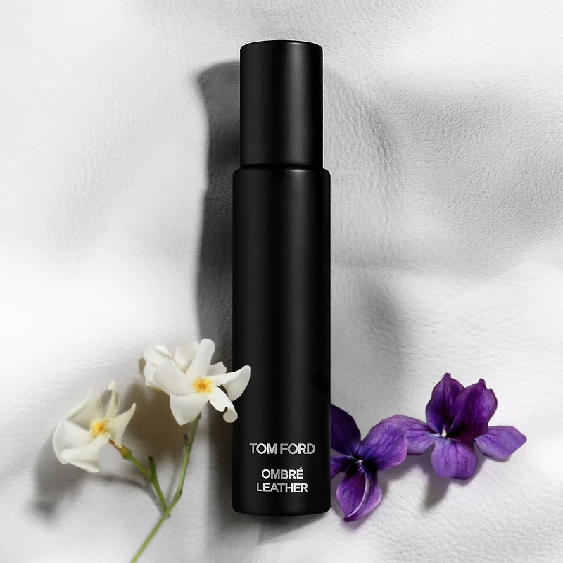 Coffret eau de parfum Ombre Leather avec vaporisateur de voyage