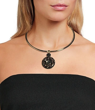 Dillard's Jet Gold Flake Round Pendant Collar Necklace