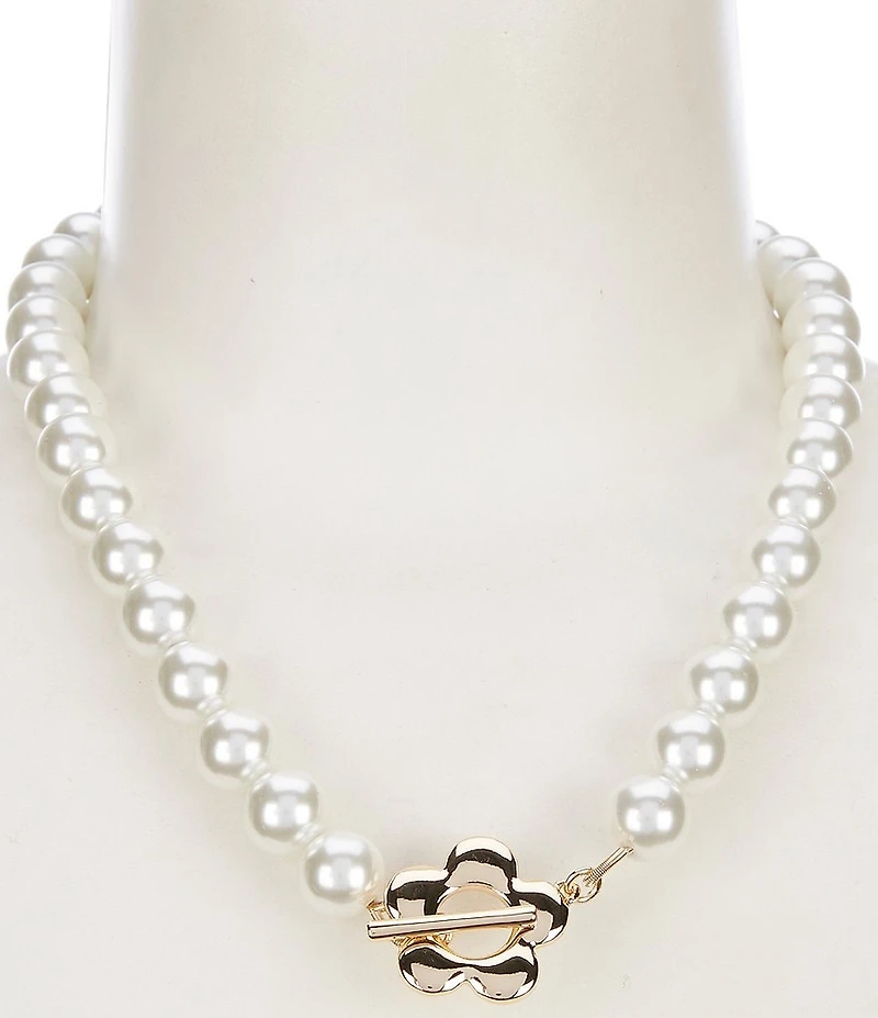 Dillard's Pearl Beaded Short Strand Metal Flower Collar Necklace