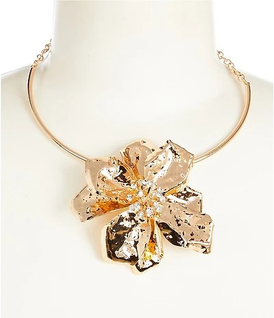 Gemma Layne Hammered Metal Flower Collar Necklace