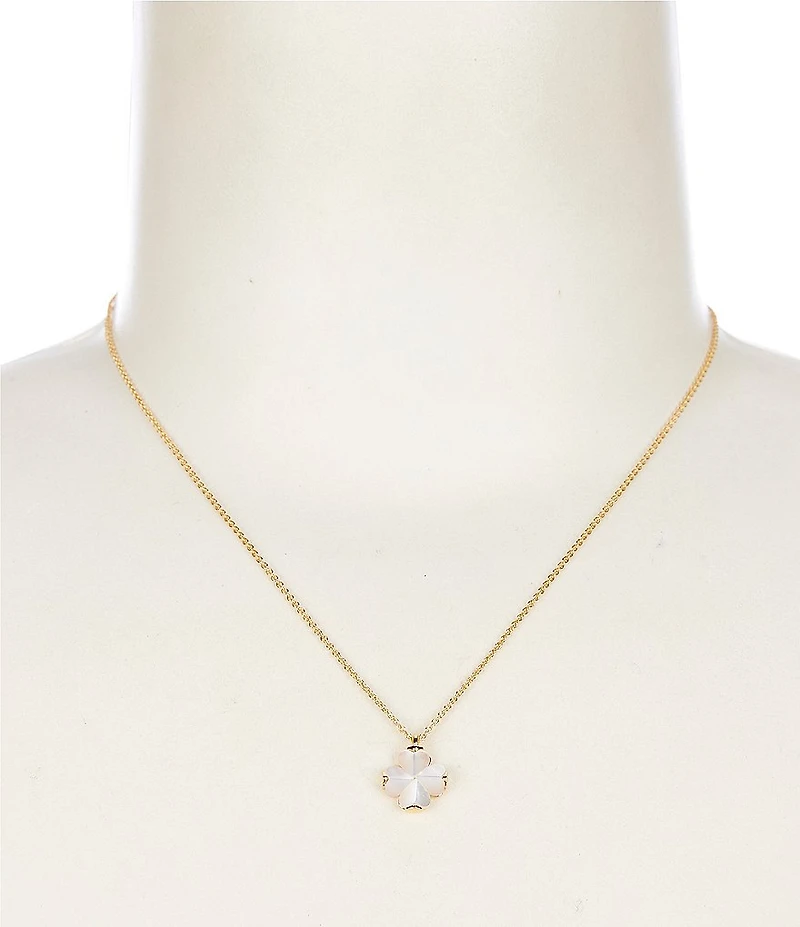 kate spade new york Spade Flower Pearl Mini Short Pendant Necklace