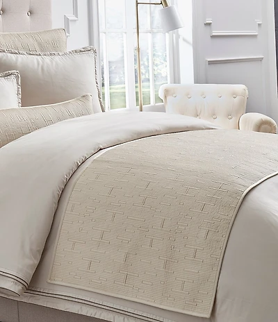 Luxury Hotel Paseo Collection Textured Embroidered Bed Scarf