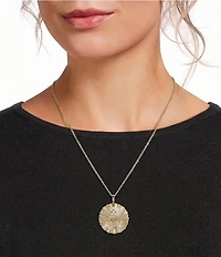 Miranda Frye Love Short Pendant Necklace