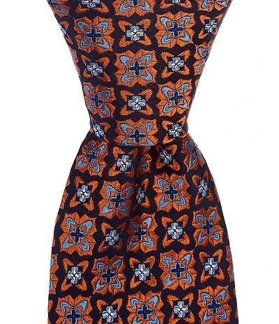 Roundtree & Yorke Mays Stars Medallion 3 3/8#double; Traditional Woven Silk Tie