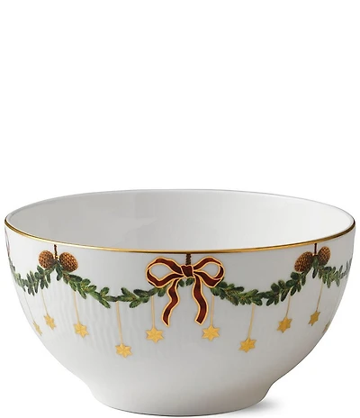 Royal Copenhagen Star Fluted Christmas 1.75 QT Bowl