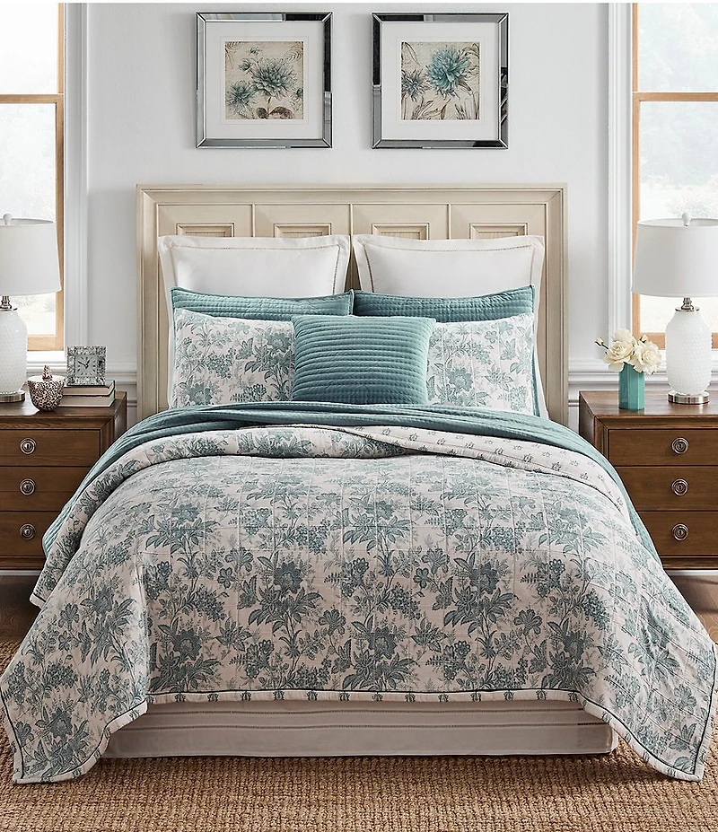 Southern Living Haverford Reversible Mini Quilt Set