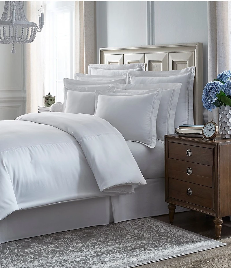 Southern Living Heirloom 500-Thread-Count Sateen & Twill Comforter