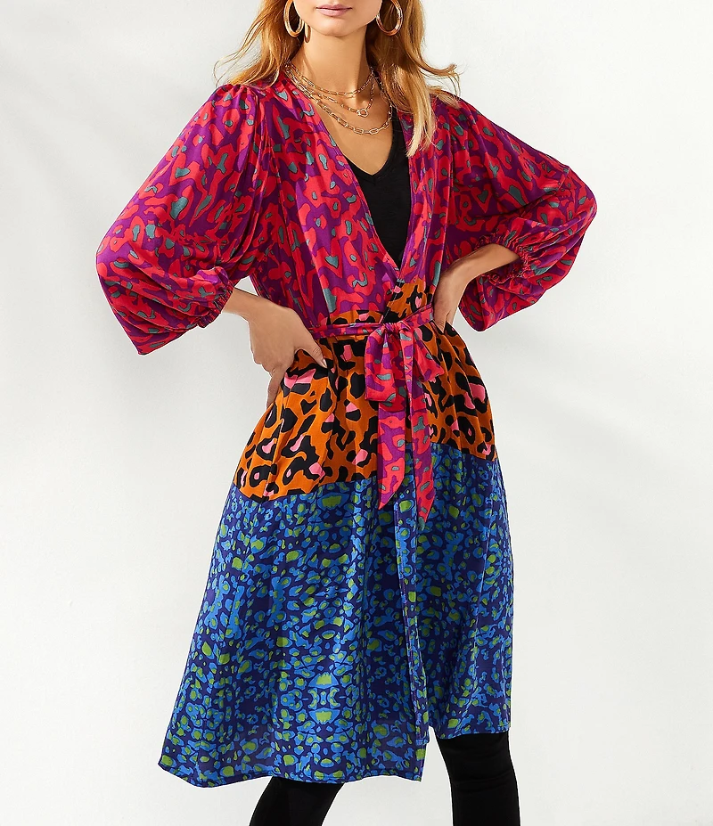A Loves A V-Neck Short Sleeve Shirttail Hem Knit Shirt