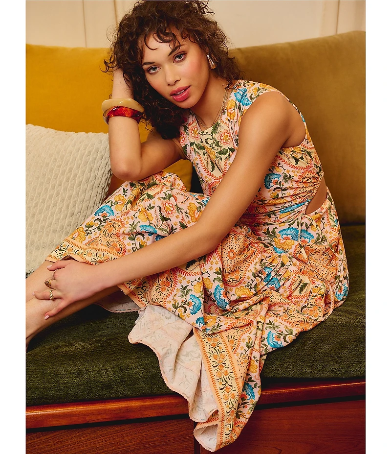 Adrianna by Adrianna Papell Sleeveless Printed Maxi Dress With Petal Trim