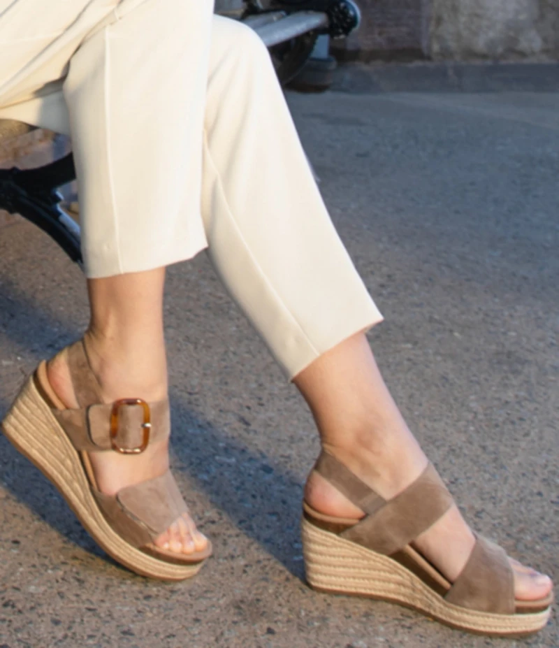 Aetrex Ashley Espadrille Platform Wedge Sandals
