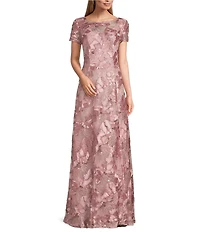 Alex Evenings Petite Size Lace Scoop Neck Short Sleeve A-Line Gown