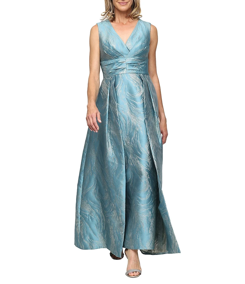 Alex Evenings Petite Size Metallic Jacquard V-Neck Sleeveless Ballgown Flyaway Panel Dress
