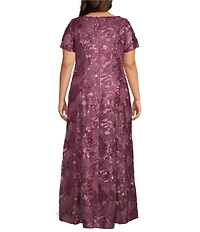 Alex Evenings Plus Size Lace Scoop Neck Short Sleeve A-Line Gown
