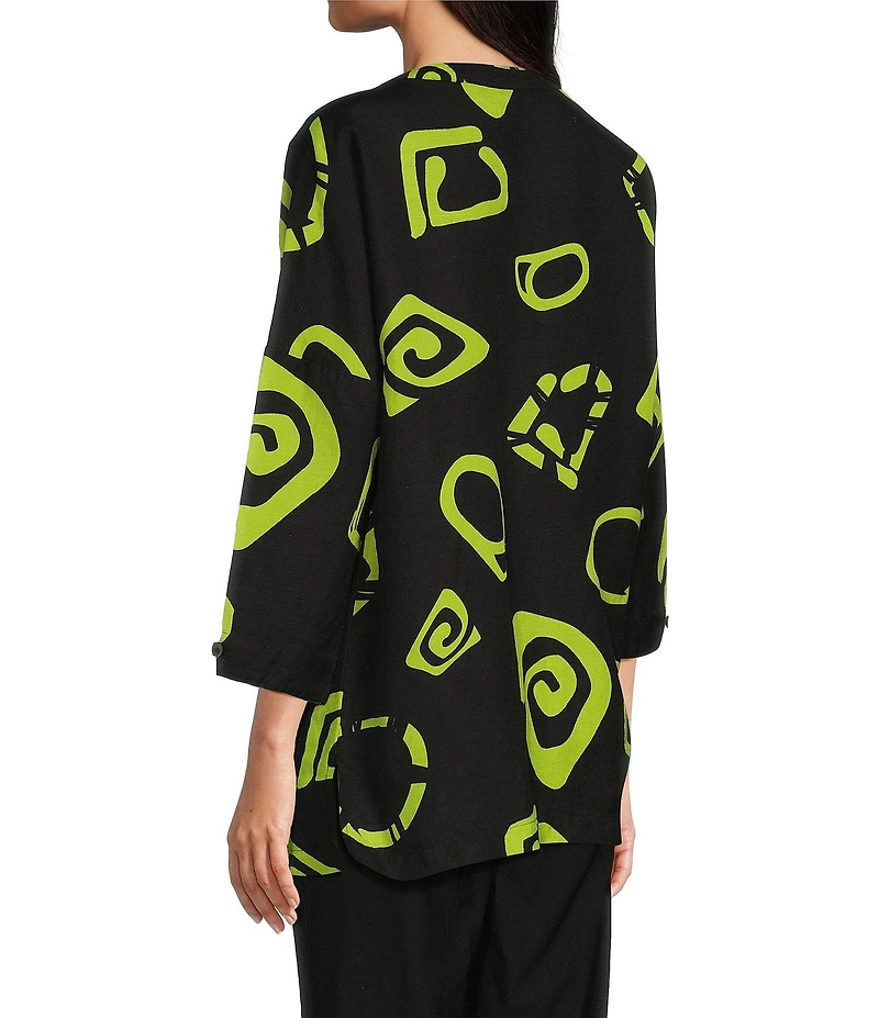 Ali Miles Abstract Print Y-Collar 3/4 Sleeve Button Front Tunic