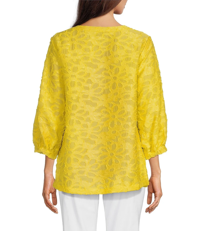 Ali Miles Clipped Jacquard Split V-Neck 3/4 Sleeve Tunic