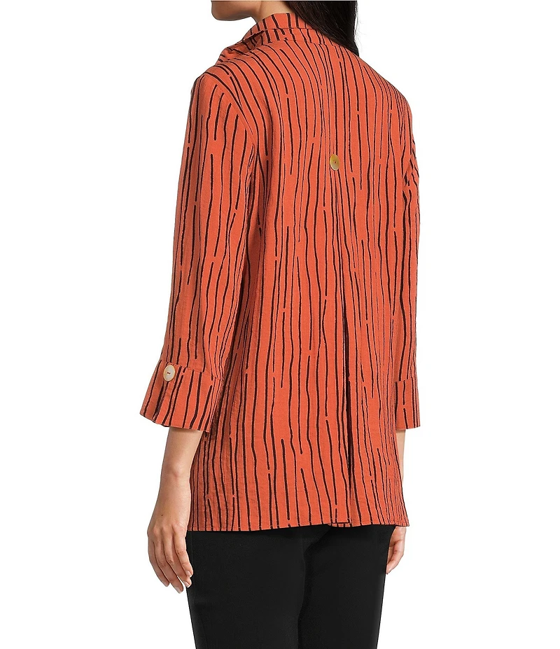 Ali Miles Crinkle Woven Abstract Stripe Wire Collar 3/4 Sleeve Button Front Tunic