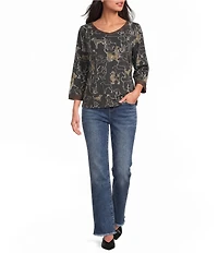 Ali Miles Petite Size Knit Novelty Doggie Print V-Neck 3/4 Sleeve Top