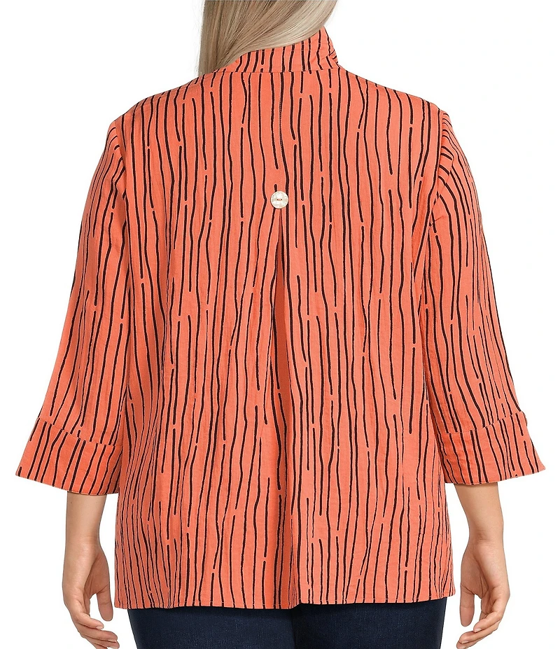 Ali Miles Plus Size Crinkle Woven Abstract Stripe Wire Collar 3/4 Sleeve Button-Front Tunic