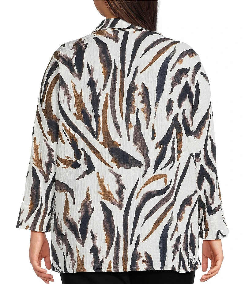 Ali Miles Plus Size Textured Knit Zebra Print Point Collar 3/4 Sleeve Hi-Low Hem Button Front Tunic