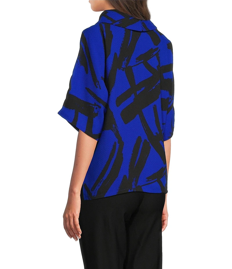 Ali Miles Woven Abstract Cowl Neck Short Dolman Sleeve Pullover Top