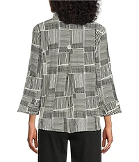 Ali Miles Woven Abstract Print Crinkle Woven Point Neck 3/4 Sleeve Button Front Tunic