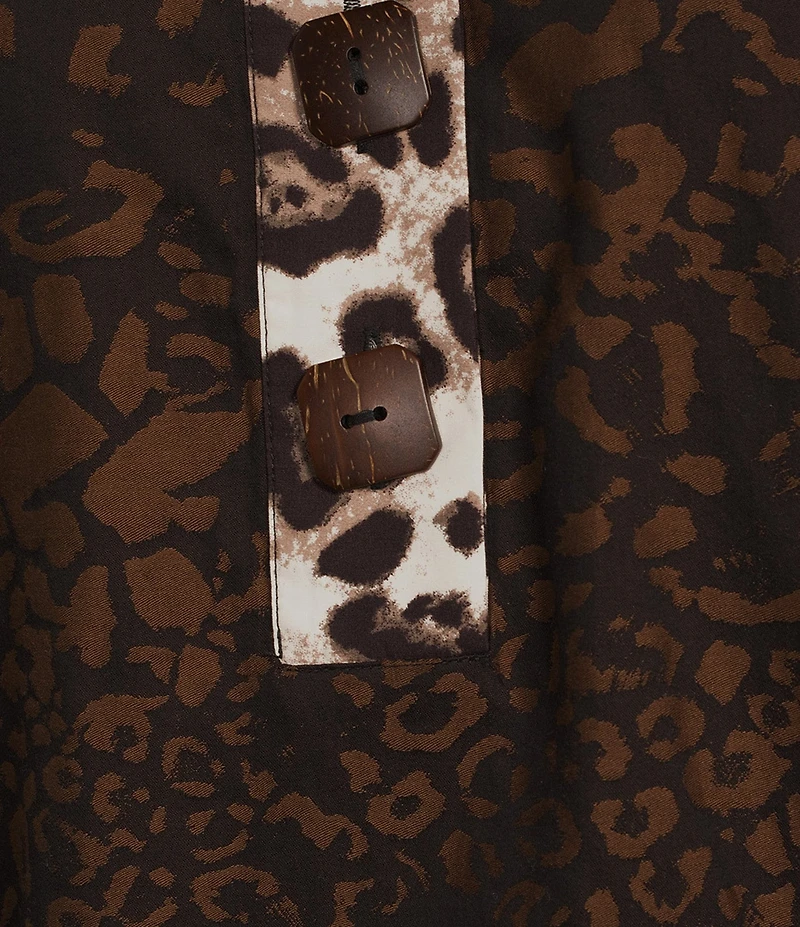 Ali Miles Woven Animal Print Point Collar 3/4 Sleeve Contrast Trim Hi-Low Hem Tunic