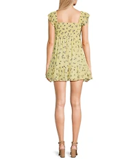 Allison & Kelly Floral Print V-Neck Short Flutter Sleeve Smocked Babydoll Dress