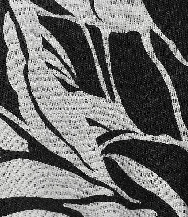 Allison Daley Plus Size Floral Print 3/4 Sleeve V-Neck Lace Trim Detail Blouse