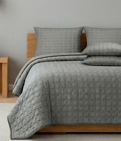 Amity Home Claudia Blocked Quilt