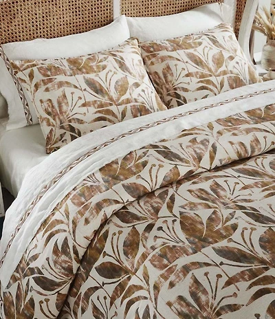 Amity Home Frida Distressed Botanical Print Duvet Cover
