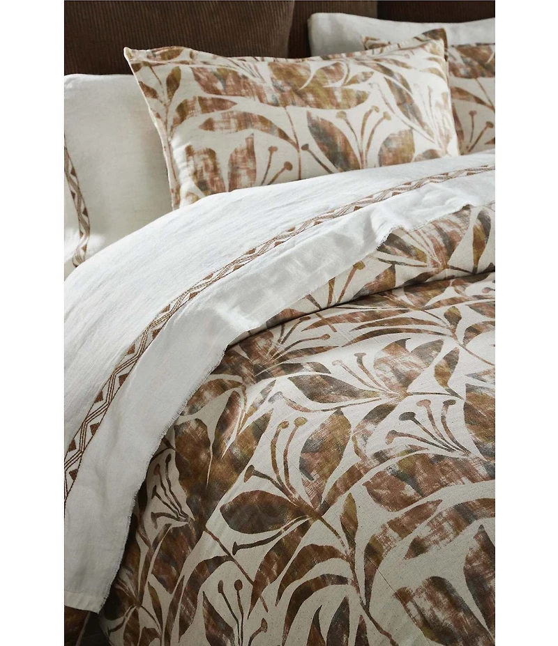 Amity Home Frida Distressed Botanical Print Duvet Cover