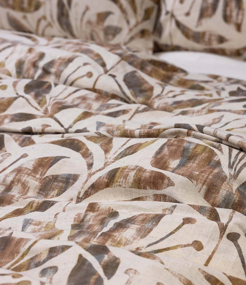 Amity Home Frida Distressed Botanical Print Duvet Cover