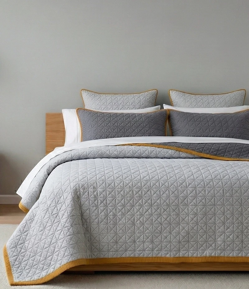 Amity Home Kirk Knitted Reversible Quilt