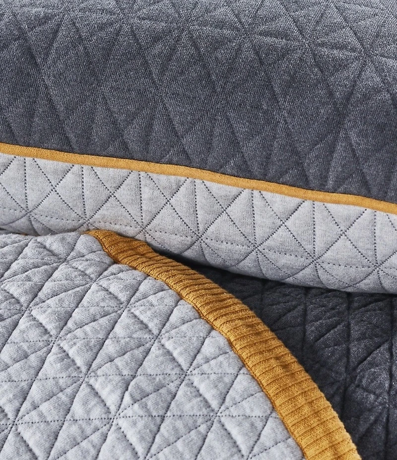 Amity Home Kirk Knitted Reversible Quilt