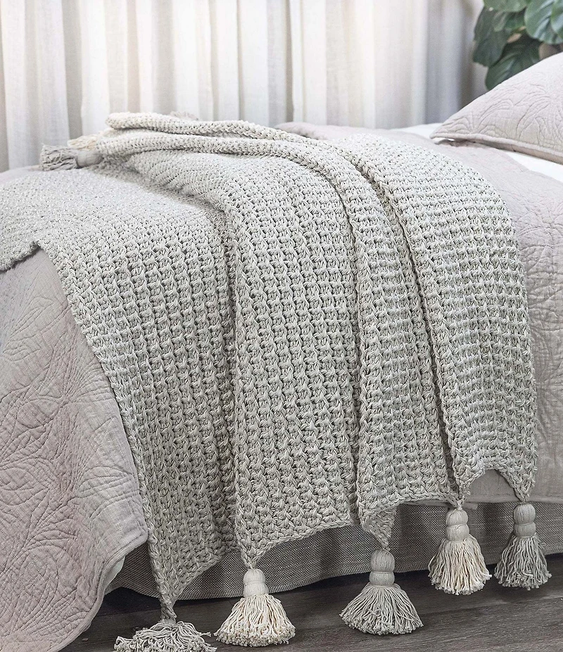 Amity Home Lawrence Chunky Knit Comfort Throw