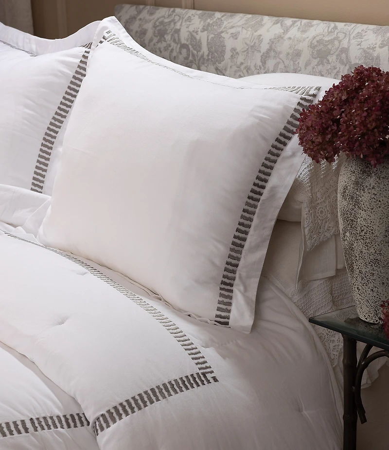 Amity Home Savona Embroidered Comforter Mini Set