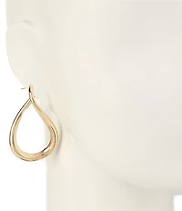 Anna & Ava Overlap Oval Hoop Earrings