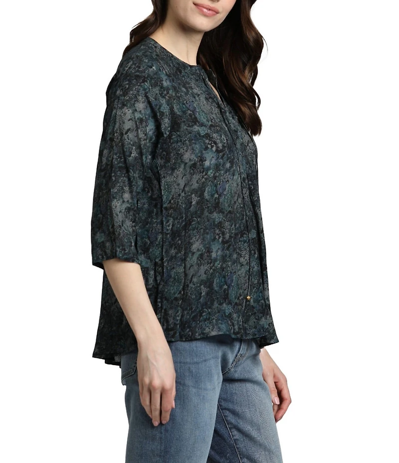 APNY Floral Print V-Neck 3/4 Sleeve Top