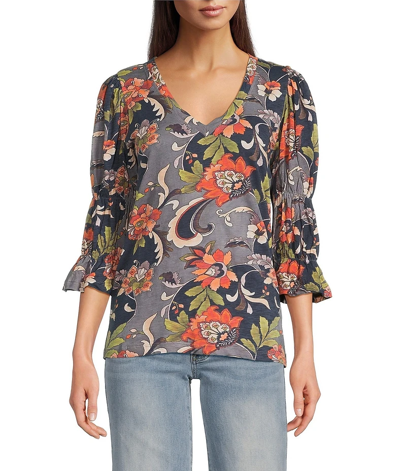 APNY Printed V-Neck 3/4 Renaissance Sleeve Tee