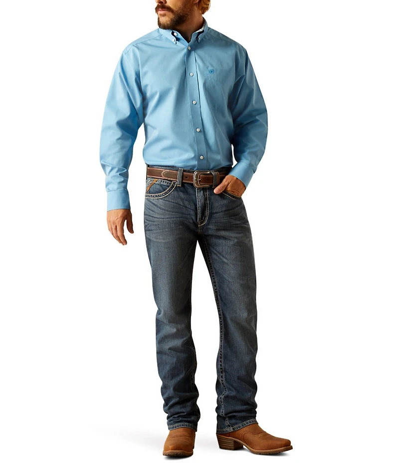 Ariat Classic Fit Solid Long Sleeve Woven Shirt