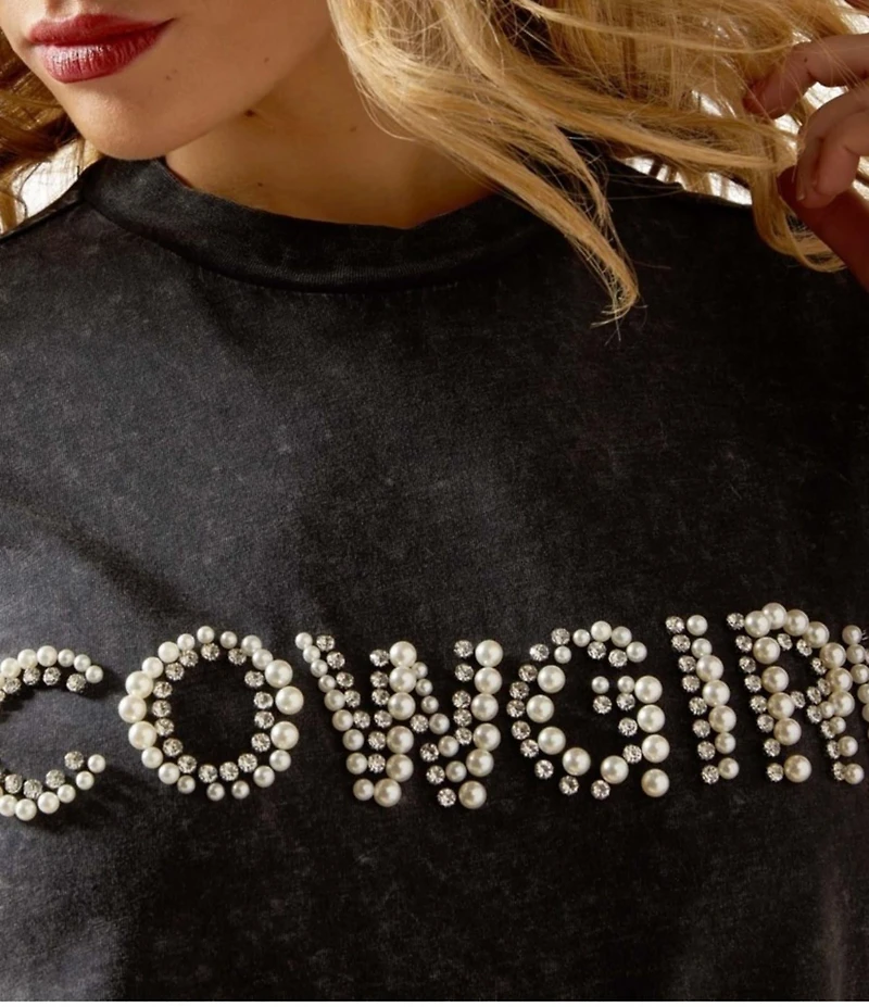 Ariat Pearl Embellished Crew Neck Short Sleeve T-Shirt