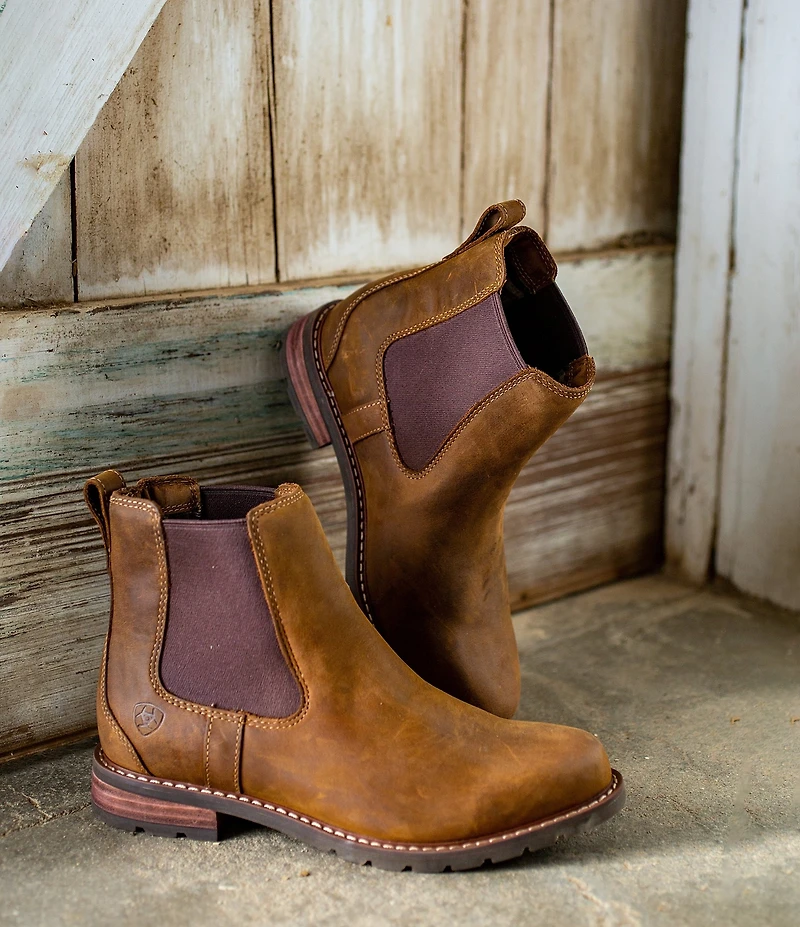 Ariat Women's Wexford Waterproof Leather Lug Sole Chelsea Booties