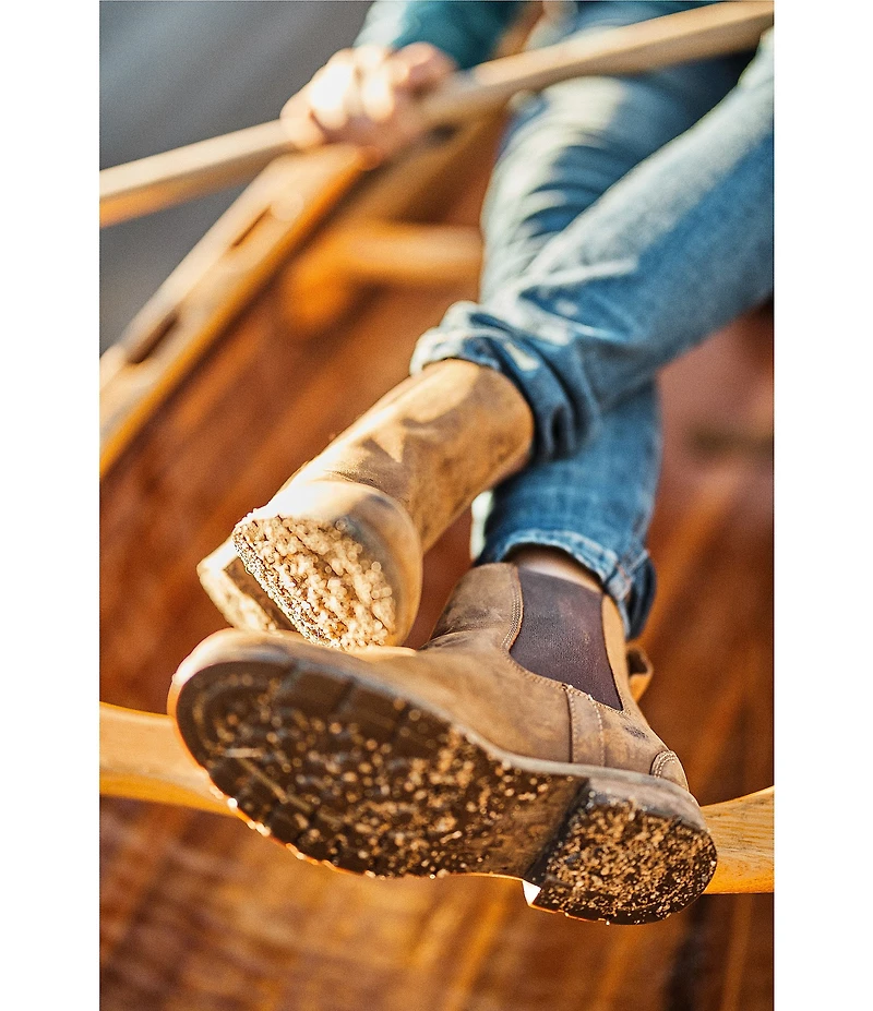 Ariat Women's Wexford Waterproof Leather Lug Sole Chelsea Booties