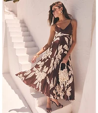 ASTR The Label Clea Floral Print V-Neck Sleeveless Pleated Satin Plisse Maxi Dress