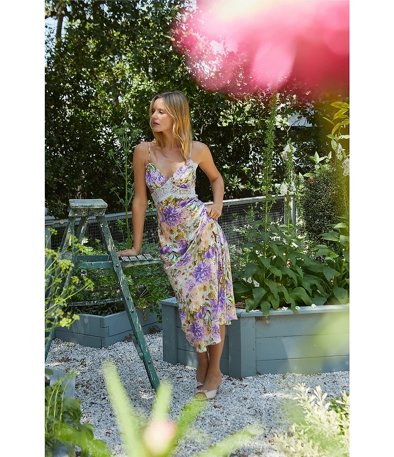 ASTR the Label Ivanna Floral Print V Neck Sleeveless Maxi Slip Dress